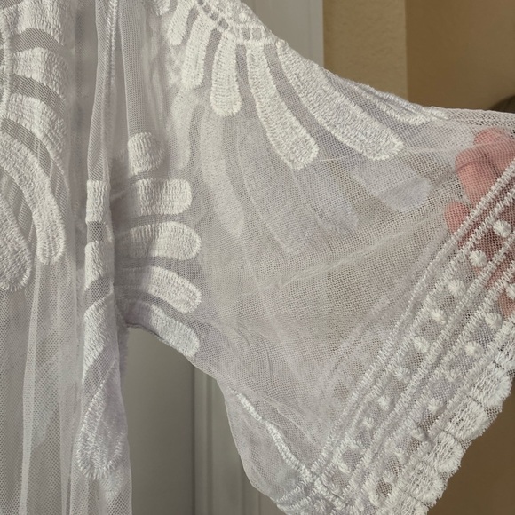 BEAUTIFUL OVERLAY FOR DRESS OR PANTS ONE SIZE DESIGNED NAVY WHITE - Picture 3 of 11